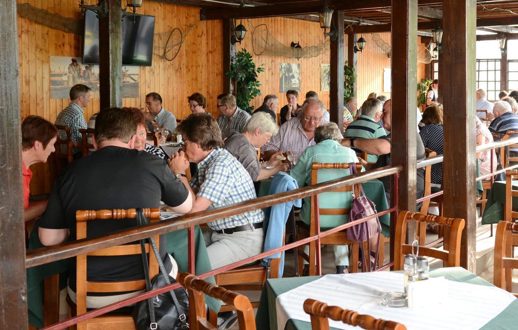 Hotel Select Tulcea Eksteriør bilde
