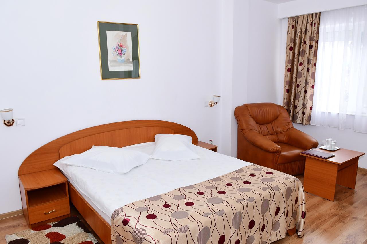 Hotel Select Tulcea Eksteriør bilde